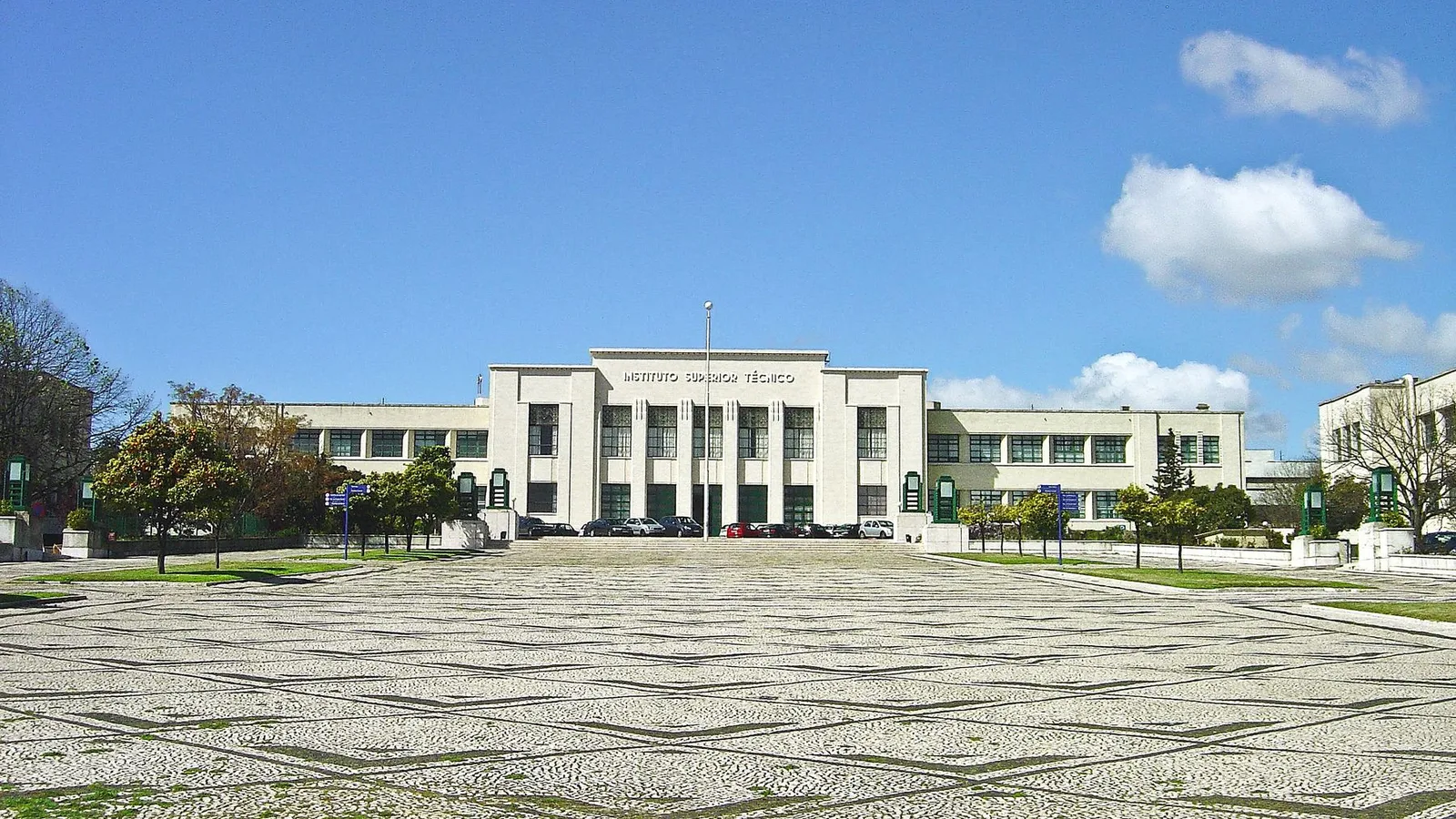 Instituto Superior Técnico building and plaza at the University of Lisbon